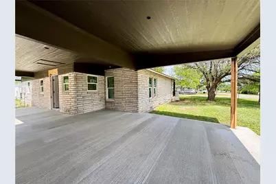 280 S Avenue A, Crawford, TX 76638 - Photo 3