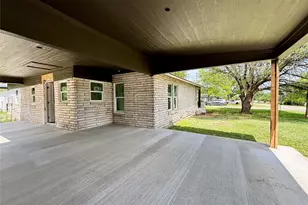280 S Avenue A, Crawford, TX 76638 - Photo 3