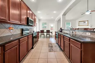 1412 Hawk Valley Dr, Little Elm, TX 75068 - Photo 5
