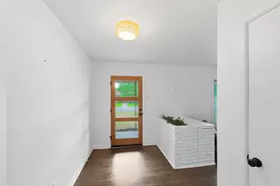 2137 Lenamon St, Waco, TX 76710 - Photo 3
