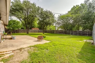 517 Post Oak Ln, Burleson, TX 76028 - Photo 37