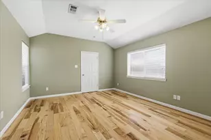 115 Loda Ct, Grand Prairie, TX 75050 - Photo 19