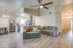 2135 Reverchon Dr, Arlington, TX 76017 - Photo 9