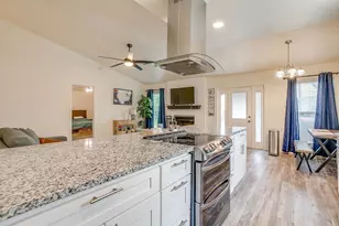 2135 Reverchon Dr, Arlington, TX 76017 - Photo 17