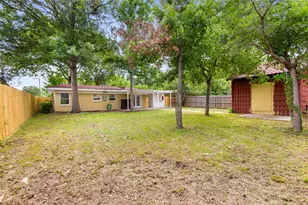 1513 Park Pl, Irving, TX 75061 - Photo 11