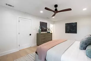 10564 Cox Ln, Dallas, TX 75229 - Photo 11