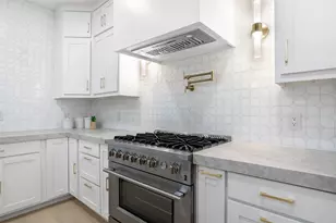 10564 Cox Ln, Dallas, TX 75229 - Photo 27