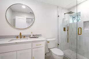 10564 Cox Ln, Dallas, TX 75229 - Photo 15