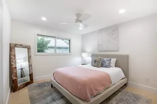10564 Cox Ln, Dallas, TX 75229 - Photo 29