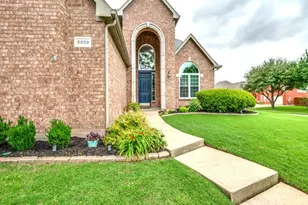 8909 Preston Wood Dr, McKinney, TX 75072 - Photo 3