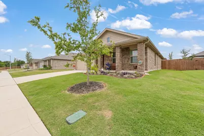 313 Crestridge Drive N, Cleburne, TX 76033 - Photo 3