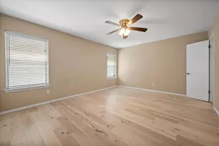 212 S Heights Dr, Crowley, TX 76036 - Photo 23