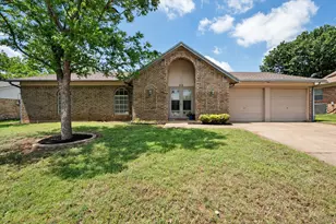 212 S Heights Dr, Crowley, TX 76036 - Photo 1