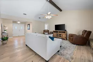 212 S Heights Dr, Crowley, TX 76036 - Photo 9