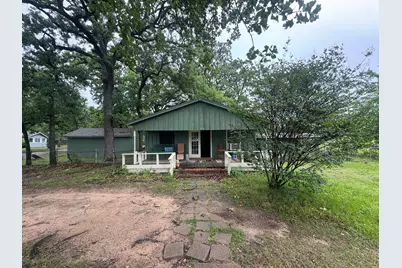 812 Cedarcrest Drive, Tool, TX 75143 - Photo 1