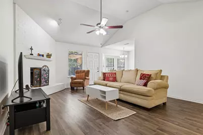 825 Bristol Avenue, Saginaw, TX 76179 - Photo 5
