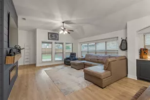 925 Lighthouse Ln, Savannah, TX 76227 - Photo 15