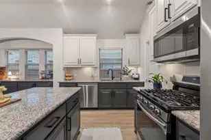 925 Lighthouse Ln, Savannah, TX 76227 - Photo 7