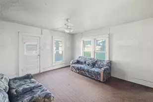 908 S Rice St, Hamilton, TX 76531 - Photo 9
