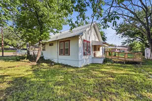 908 S Rice St, Hamilton, TX 76531 - Photo 3