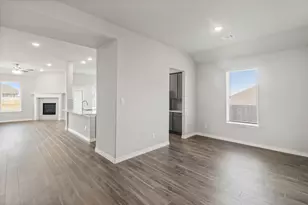 6937 Deadwood Trl, Fort Worth, TX 76036 - Photo 3