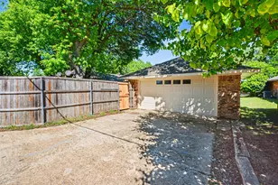 3109 Parkside Dr, Plano, TX 75075 - Photo 31
