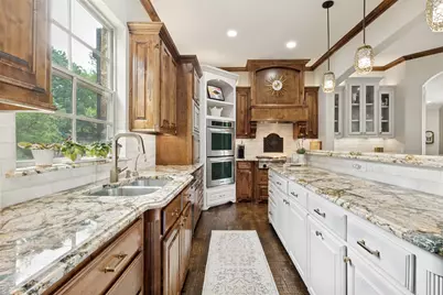 6501 Blanch Circle, Dallas, TX 75214 - Photo 13