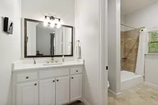 6501 Blanch Cir, Dallas, TX 75214 - Photo 17