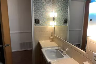 1813 E Belt Line Rd, Carrollton, TX 75006 - Photo 17
