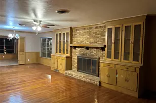 1813 E Belt Line Rd, Carrollton, TX 75006 - Photo 5