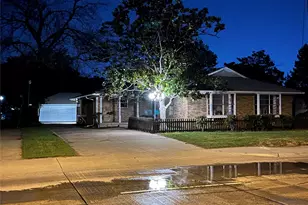 1813 E Belt Line Rd, Carrollton, TX 75006 - Photo 3