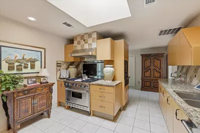 16702 Village Lane, Dallas, TX 75248 - Photo 11