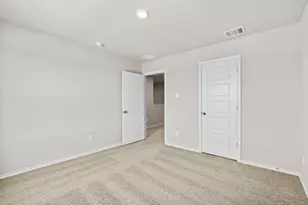 3045 Maple Orch Ln, Fort Worth, TX 76140 - Photo 17