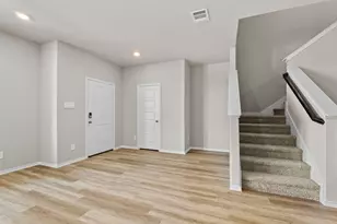 3045 Maple Orch Ln, Fort Worth, TX 76140 - Photo 3