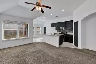 4025 St Christian St, Fort Worth, TX 76119 - Photo 11
