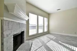 321 S Chestnut St, Forney, TX 75126 - Photo 5