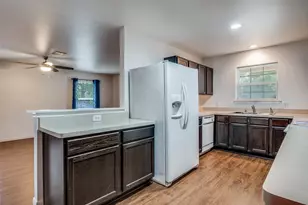2727 Choice St, Dallas, TX 75215 - Photo 3