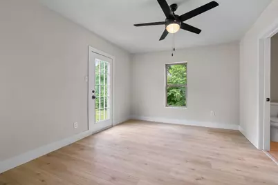 1404 E Baltimore Avenue, Fort Worth, TX 76104 - Photo 15