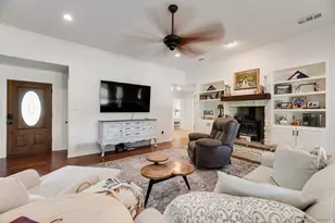 841 S Clinton Ln, Midlothian, TX 76065 - Photo 9
