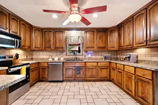 9157 N Hwy 271, Powderly, TX 75473 - Photo 9