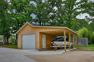 205 Kiowa Dr E, Gainesville, TX 76240 - Photo 33