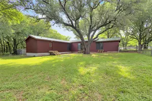205 Bluebonnet Ct, Cresson, TX 76035 - Photo 9
