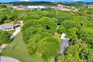 205 Bluebonnet Ct, Cresson, TX 76035 - Photo 3