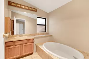 205 Bluebonnet Ct, Cresson, TX 76035 - Photo 33