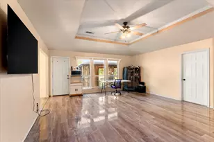 316 Coral Reef St, Gun Barrel City, TX 75156 - Photo 3