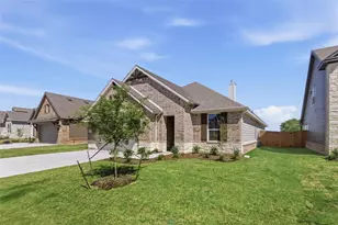 1233 Sabine River Ln, Springtown, TX 76082 - Photo 3