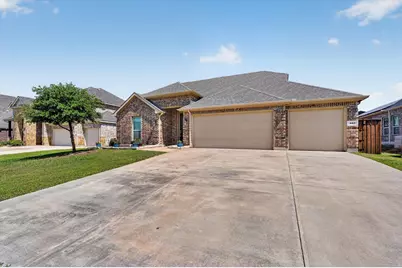 557 Lake Bluff Avenue, Oak Point, TX 75068 - Photo 3