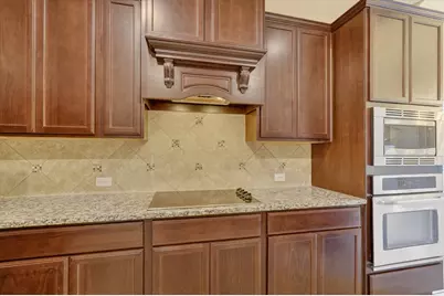 557 Lake Bluff Avenue, Oak Point, TX 75068 - Photo 13