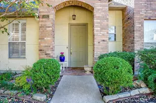 5882 Pecan Chase, Benbrook, TX 76132 - Photo 3