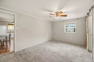 685 S 1st Ave, Stephenville, TX 76401 - Photo 11